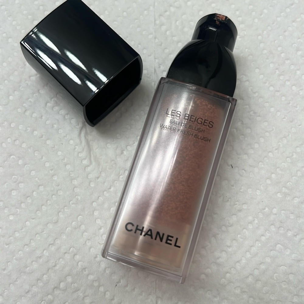 Chanel Les Beiges Water Fresh Blush- Light Peach